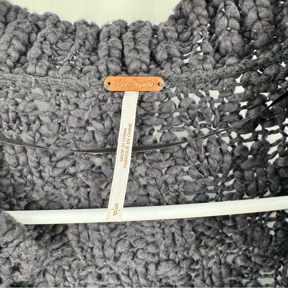 Free people Chunky Knit Gray Sweater size SP - Picture 3 of 7